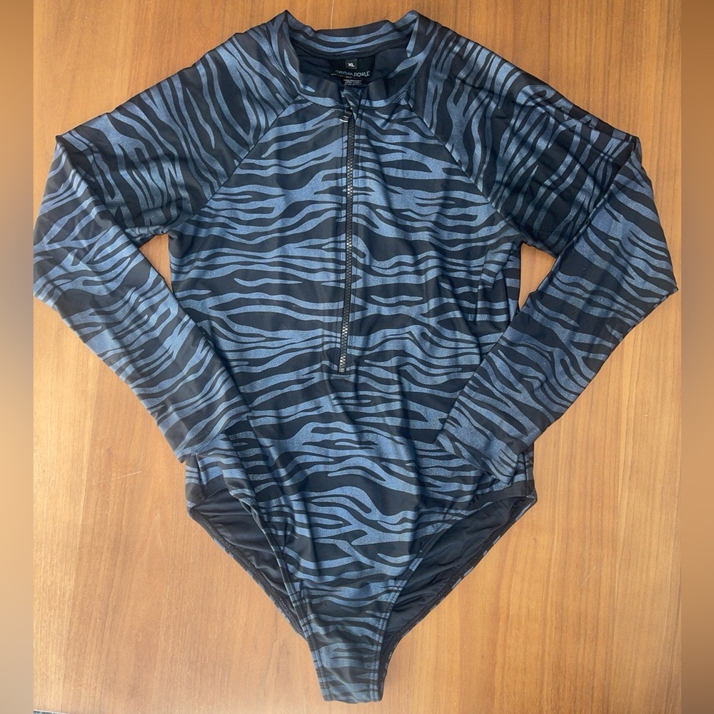 Cynthia Rowley Animal Print Long Sleeve Rash Guard Bathing Suit XL